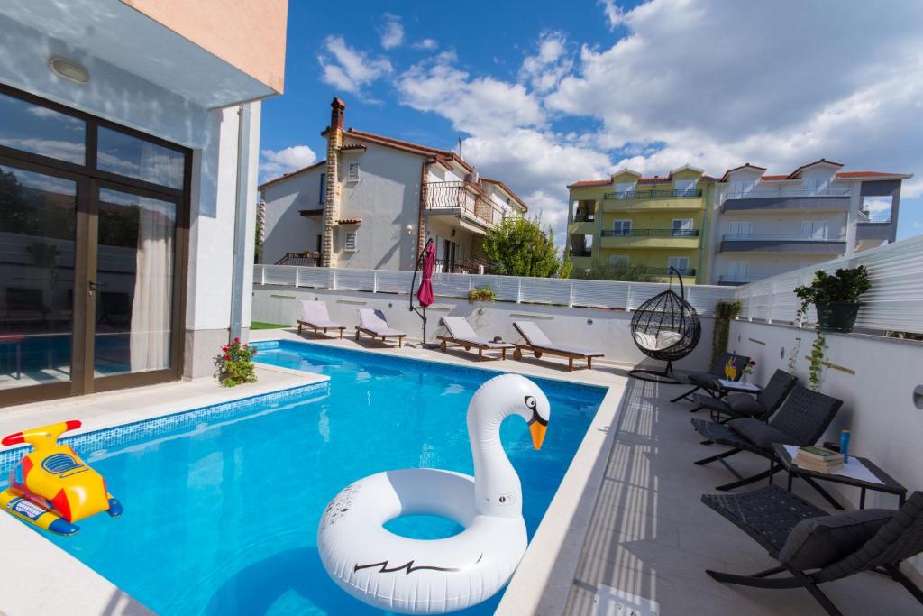 Bazén v ubytovaní Marko Apartments alebo v jeho blízkosti