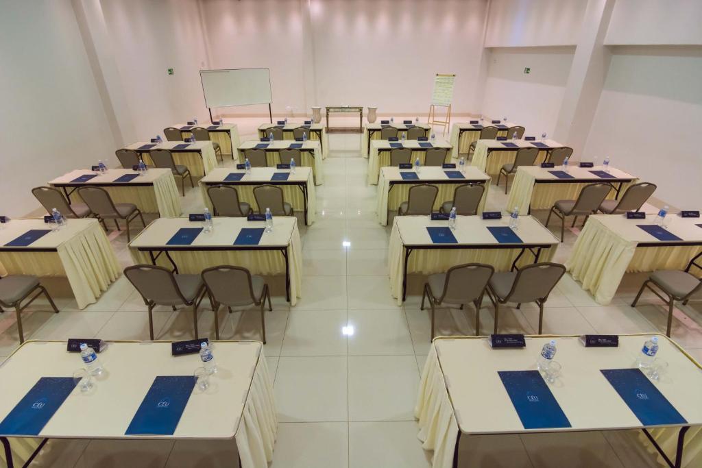  CEU PALMAS Hotel