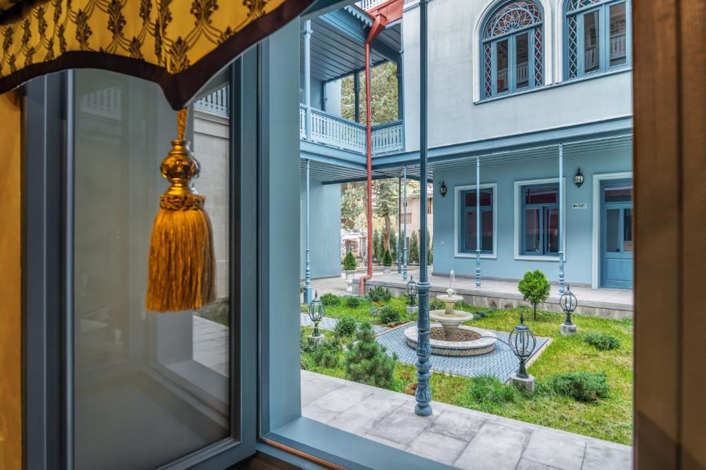 Zahrada ubytování Golden Tulip Borjomi