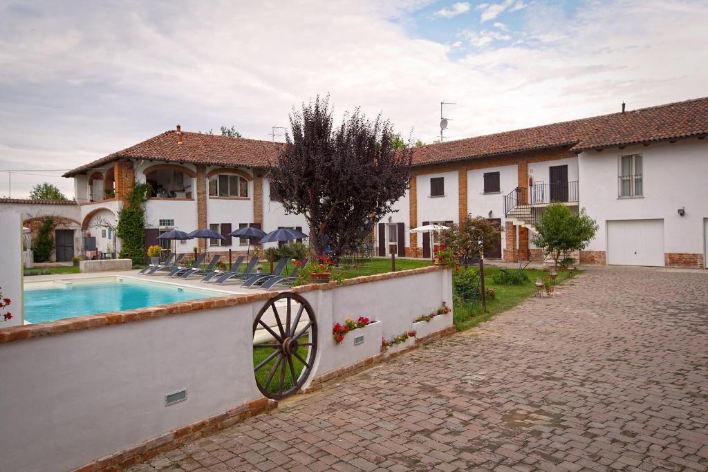Cascina Belvedere - Holiday Home