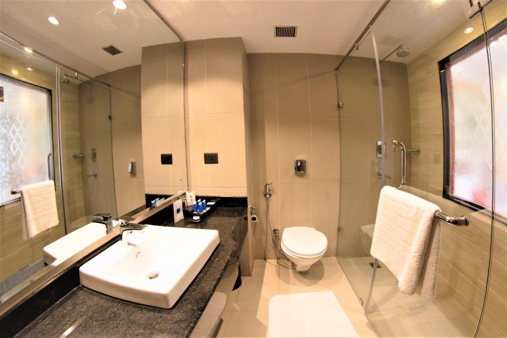 Koupelna v ubytování Royal Singi Hotel