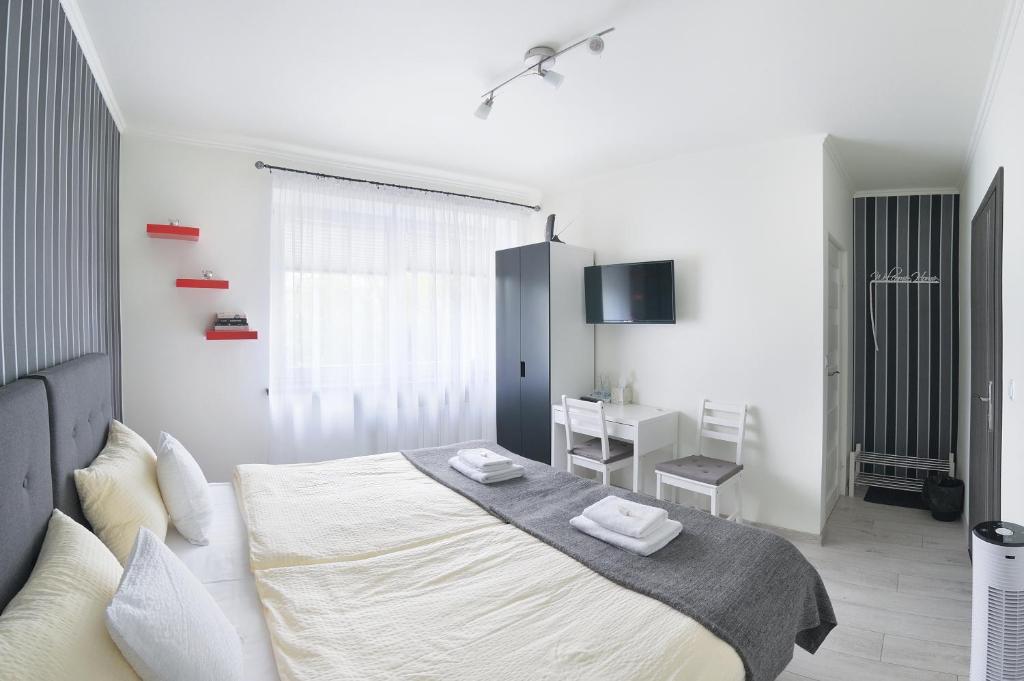 7th Room Guest House - 17