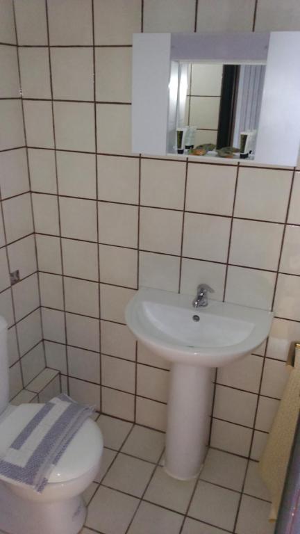 Vannituba majutusasutuses Hotel Votsala