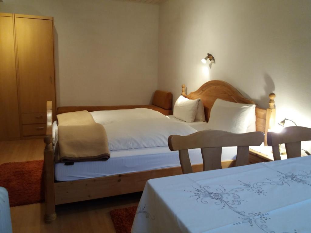 Postel nebo postele na pokoji v ubytování Landhaus Wörgartner