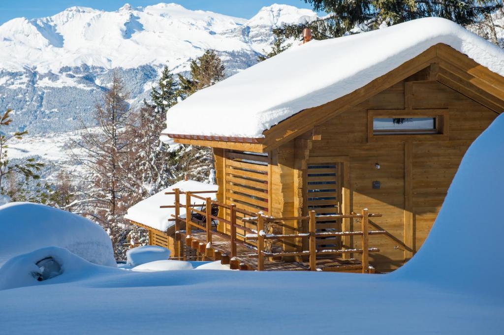 Les Mazots de la Source & Spa durante o inverno