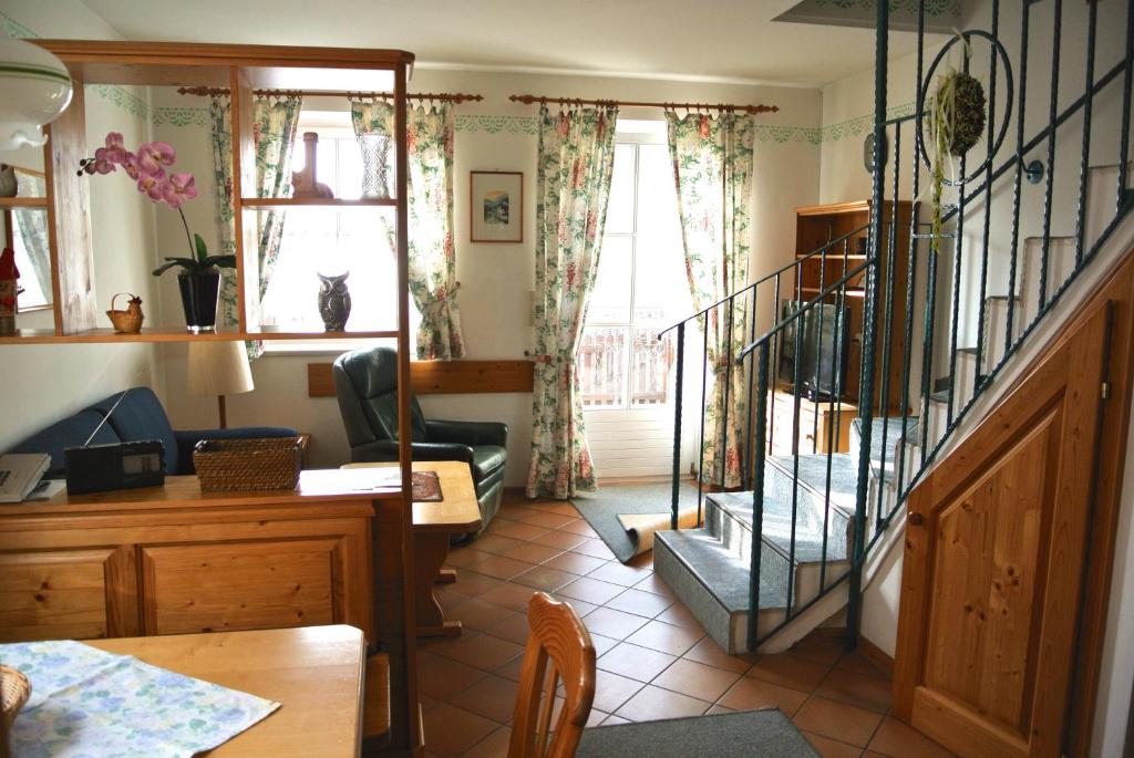 Posezení v ubytování THERMEN - APARTMENT BIODORF Bad Waltersdorf