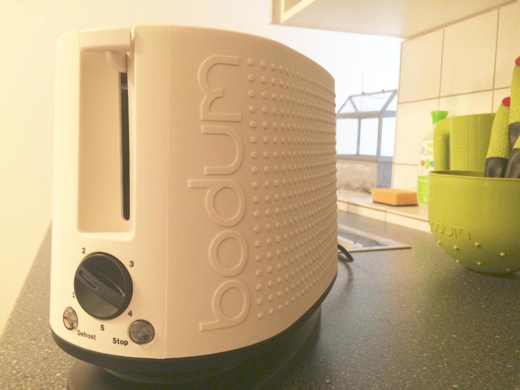 In Swiss Home - Rathaus from 1284 historical Apartment - Resim 25