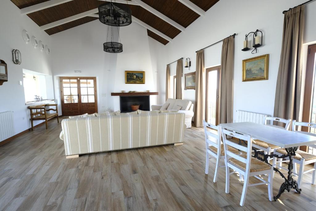 Posezení v ubytování Casas de Alisné