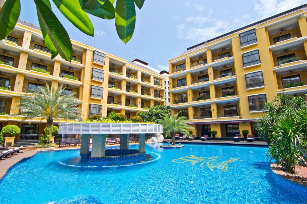 Bazén v ubytování LK Mantra Pura Resort nebo v jeho okolí