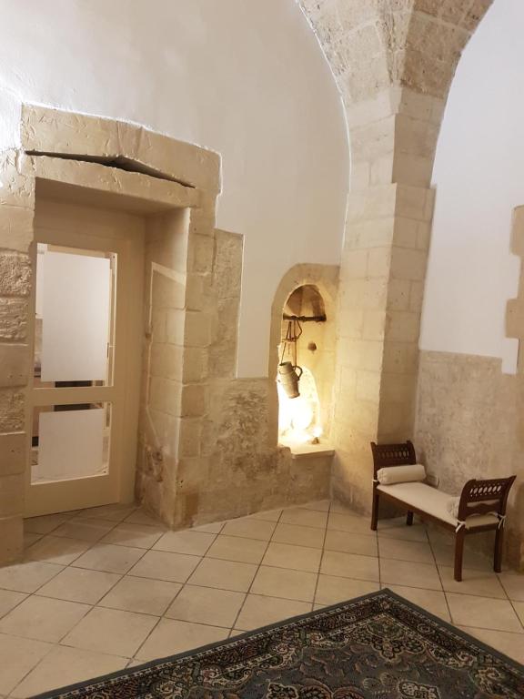 A bathroom at La Dimora di Clary