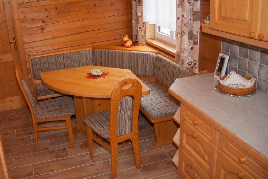 Fotografia z galérie ubytovania Chalet an der Traun v destinácii Ebensee