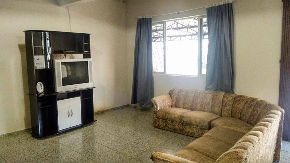  Casa Para Locação
