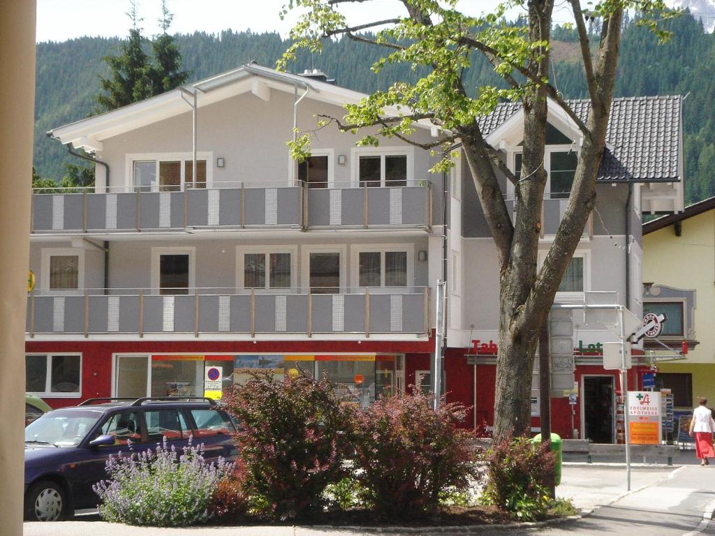 Budova, v ktorej sa apartmán nachádza