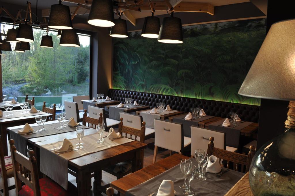 Un restaurante o sitio para comer en Hotel Sanchez