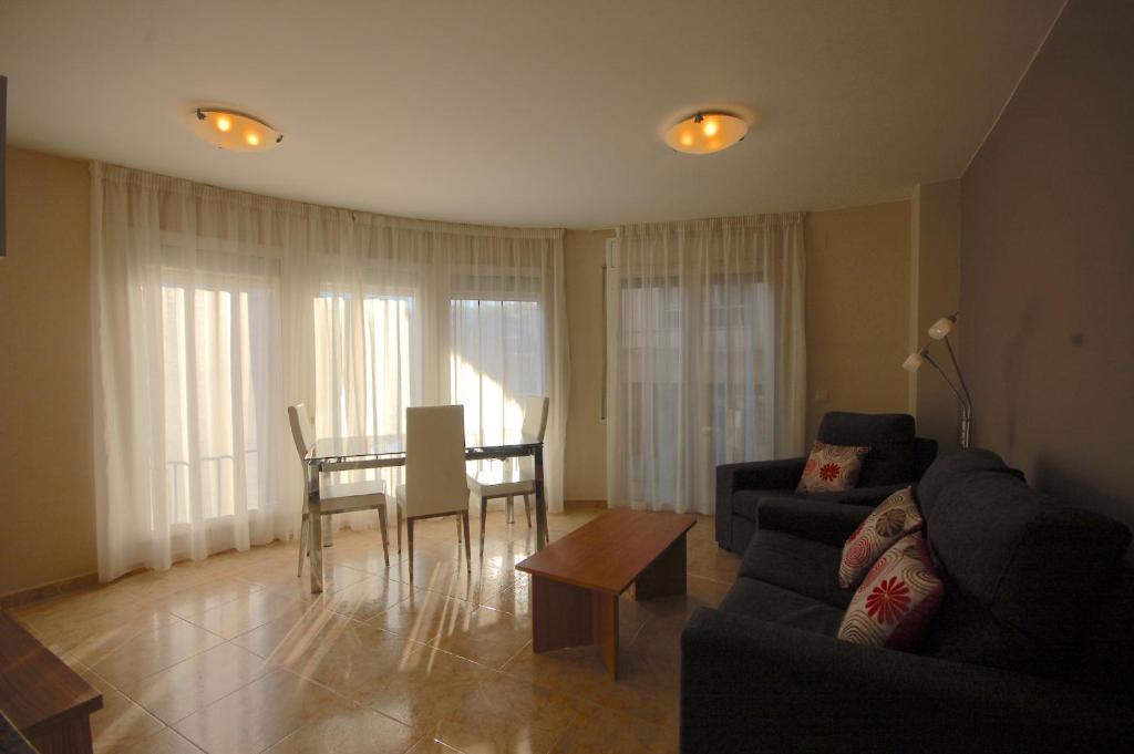 พื้นที่นั่งเล่นของ Lets Holidays Centric Apartment in Tossa de Mar