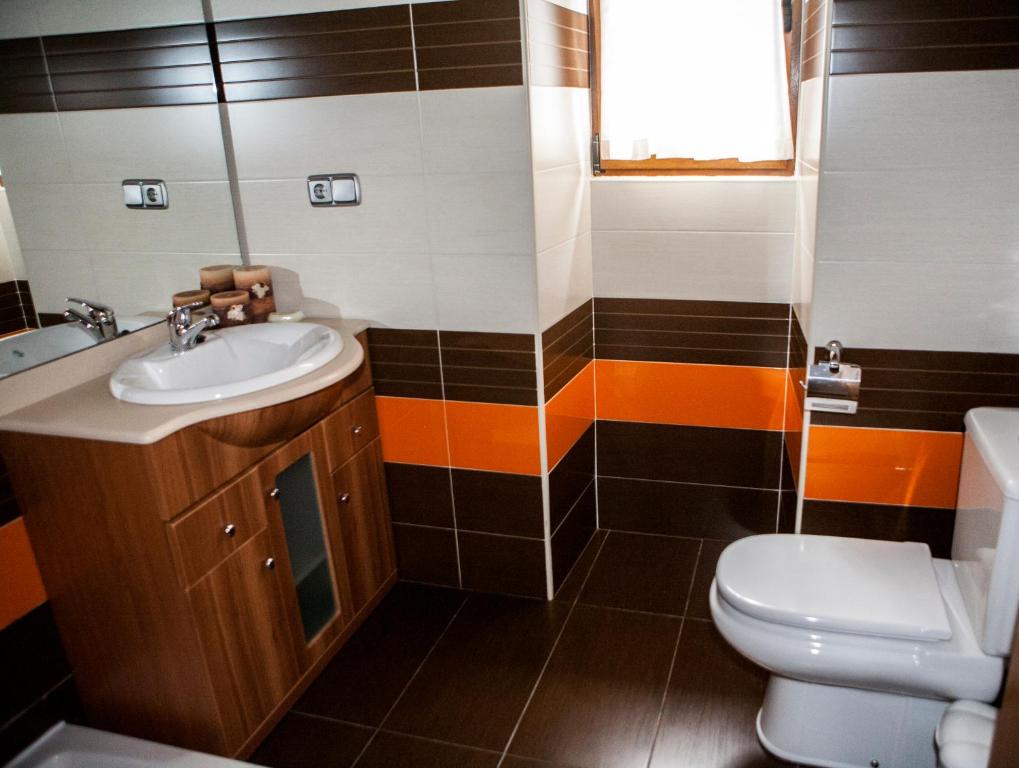 Koupelna v ubytování Casa Rural Tolareta