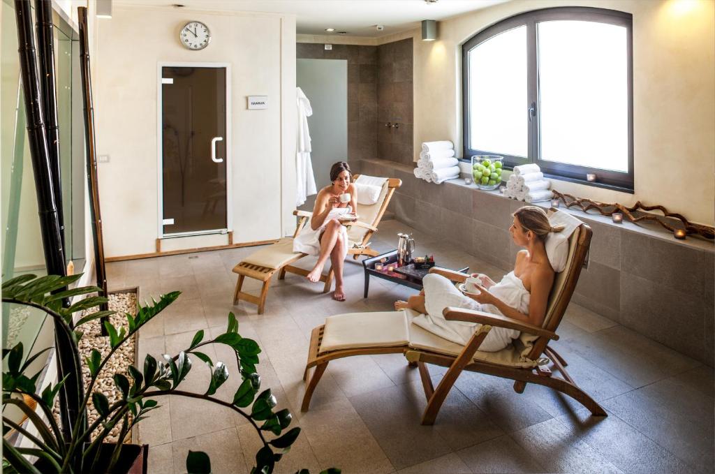 Posezení v ubytování Cosmo Hotel Palace