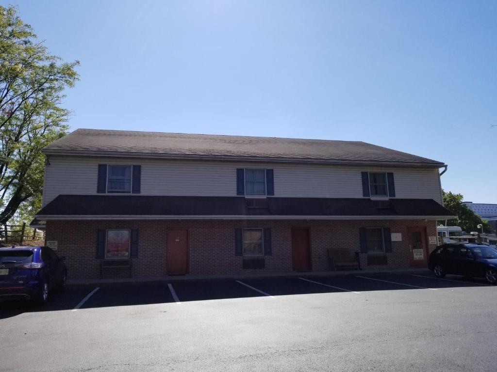 Classic Inn Lancaster photo
