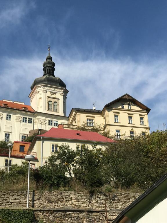 Comfortable apartments under the St. Barbara´s Cathedral - 16