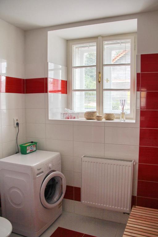 Comfortable apartments under the St. Barbara´s Cathedral - 7