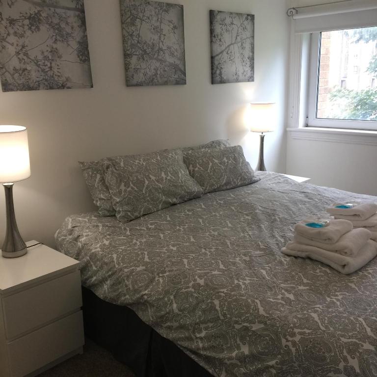 West Field Apartment, Glasgow, UK