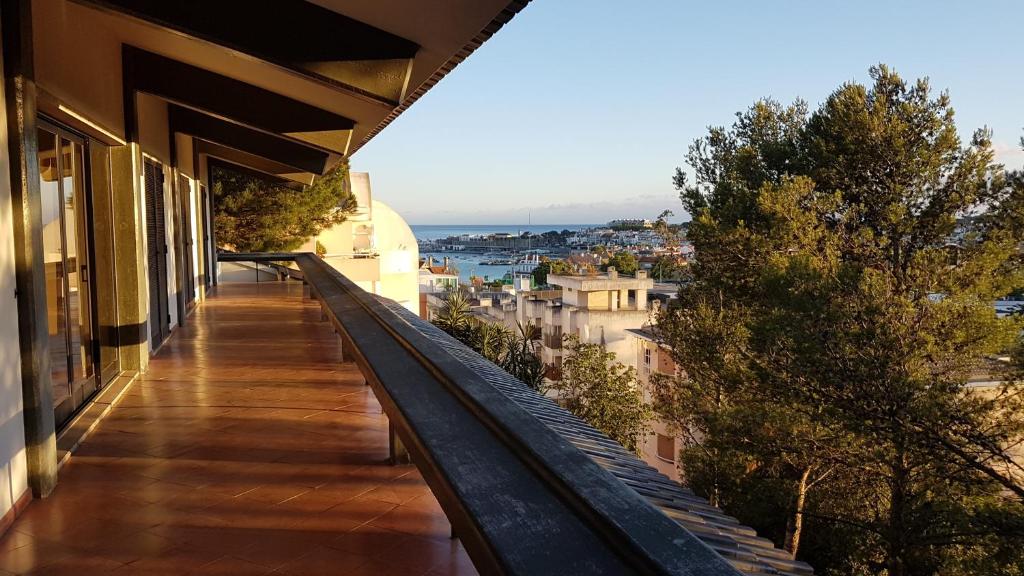 A balcony or terrace at R House Central with seaview Cascais