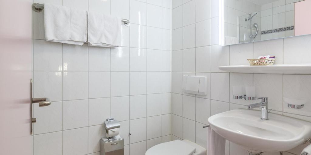Koupelna v ubytování Hotel Drei Könige Luzern