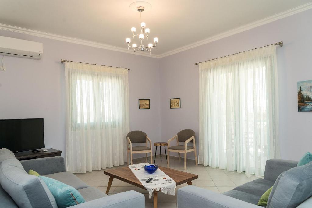 A television and/or entertainment centre at Villa Kampos