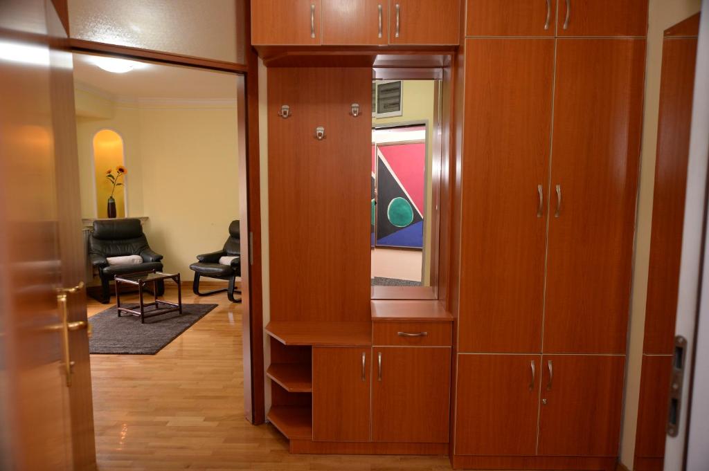 Exclusive Central Apartments - Studio Apartment
