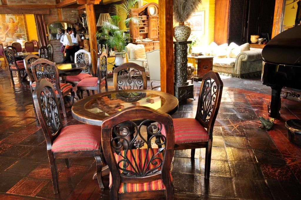 Restaurace v ubytování Hacienda Rumiloma