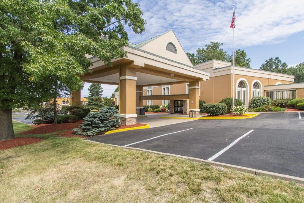 GreenRidge Hotel, Wickliffe (updated prices 2024)