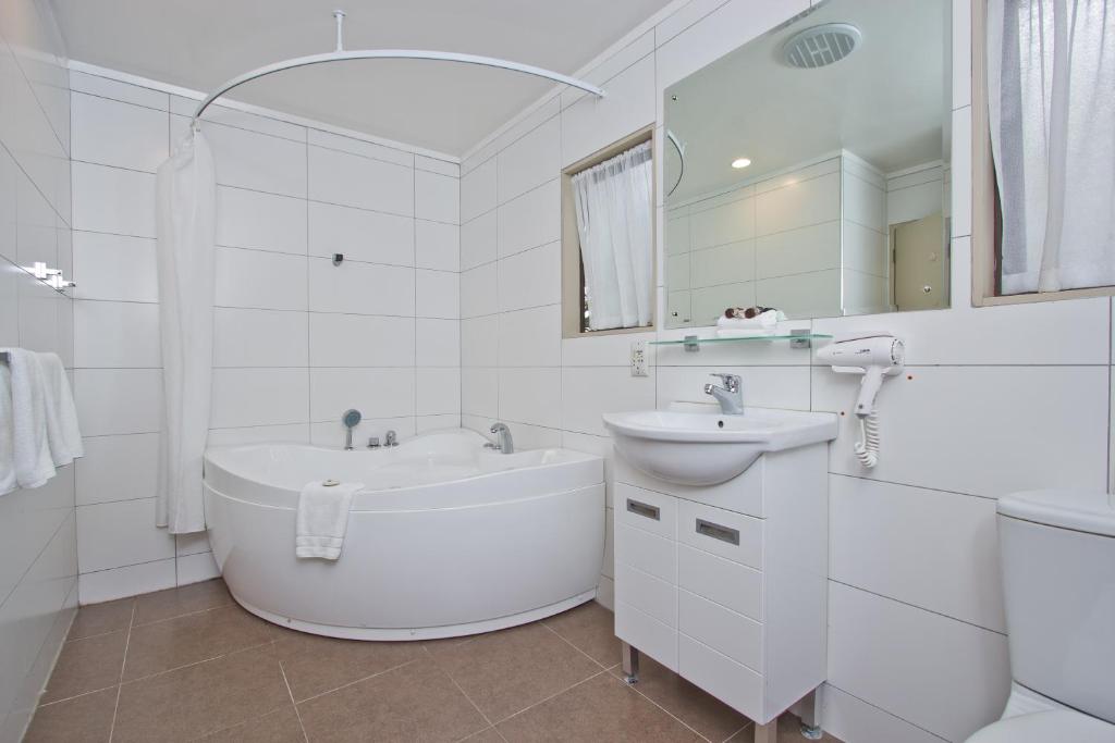 Airport Manor Inn - Resim 45