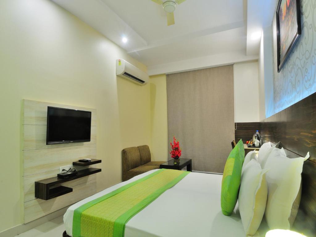 Hotel Sky Rich International - 05 Mins from Karol Bagh Metro Station - Camera Deluxe