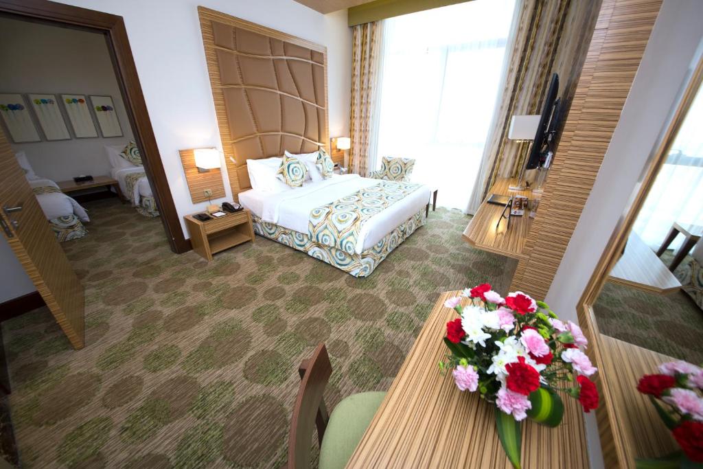 Postel nebo postele na pokoji v ubytování Best Western Plus Pearl Creek