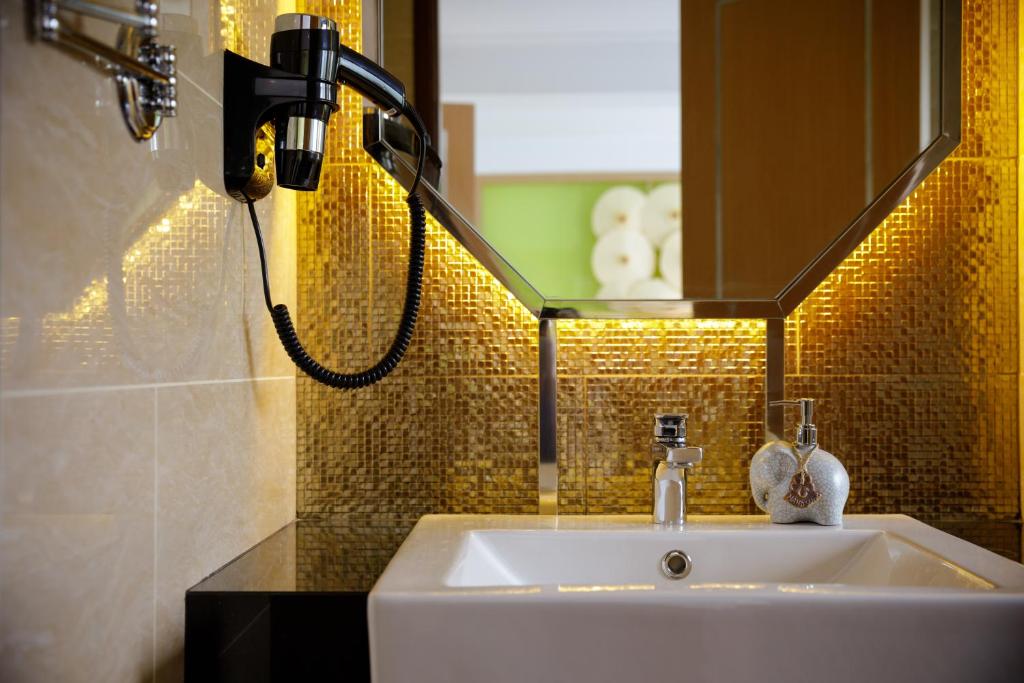 9 SUITE Luxury Boutique Hotel - Resim 8