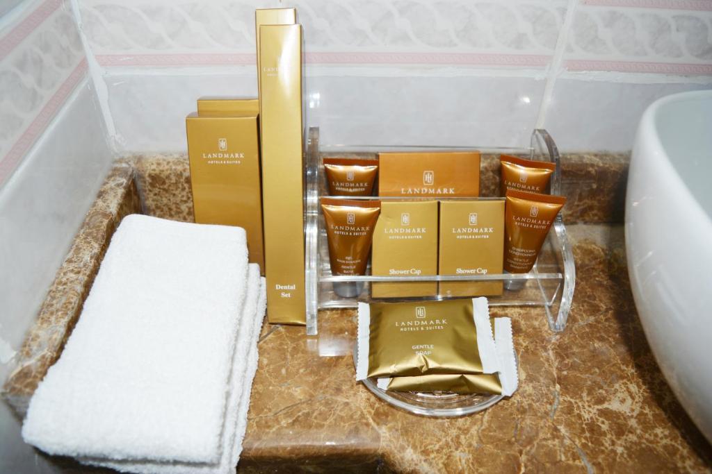 Landmark Plaza Hotel