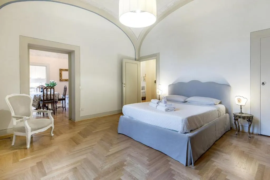 La Casa degli Specchi, Florența, Italia
