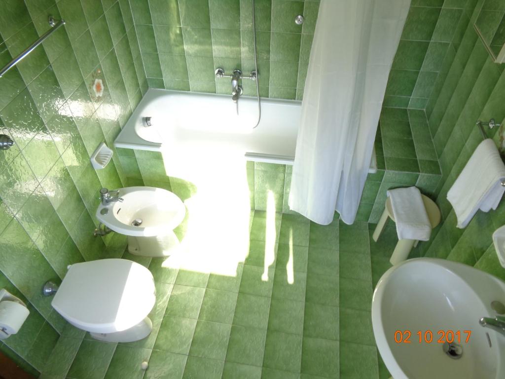 Koupelna v ubytování Hotel Ambasciatori Palace