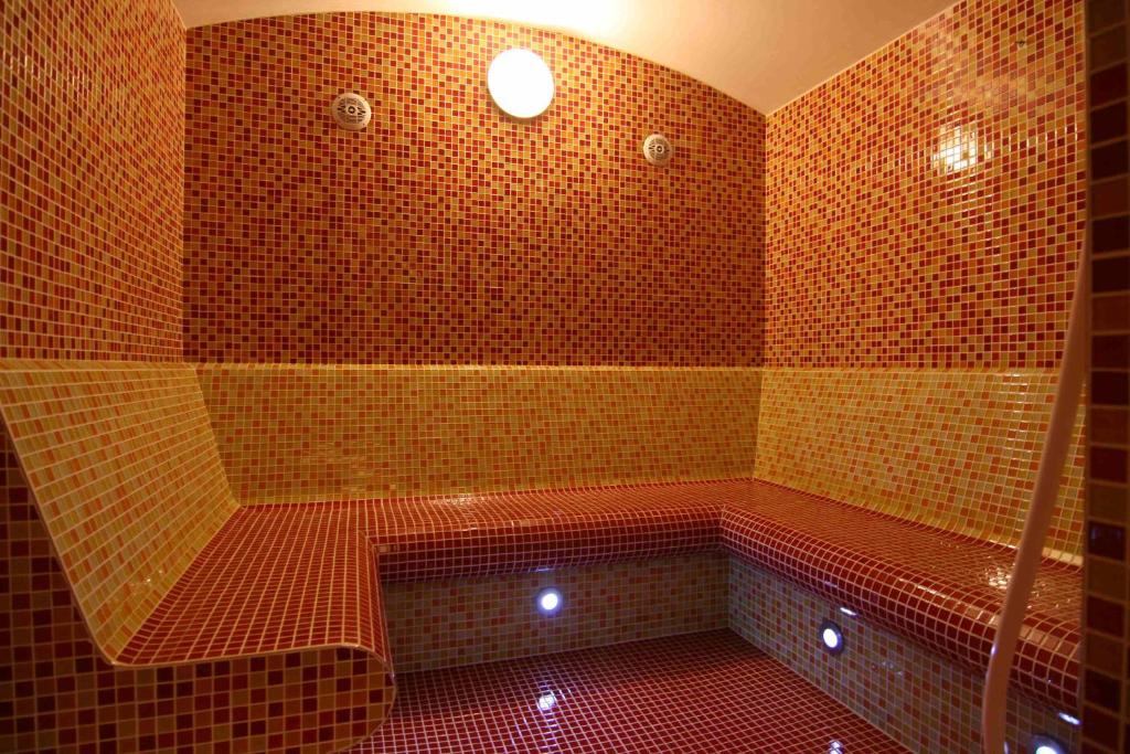 Koupelna v ubytování Hotel S-centrum Děčín