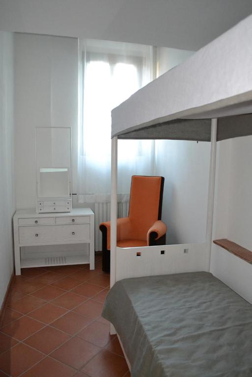 A bed or beds in a room at Charming Self House