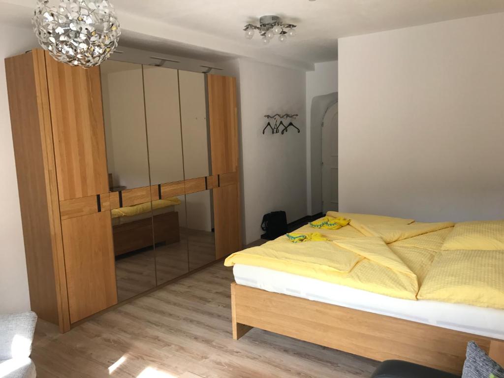 Postel nebo postele na pokoji v ubytování Gasthof Gemse