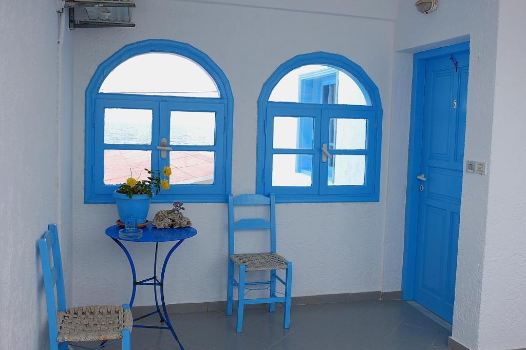 Zdjęcie z galerii obiektu Socrates Apartmens & Restaurant w mieście Milatos