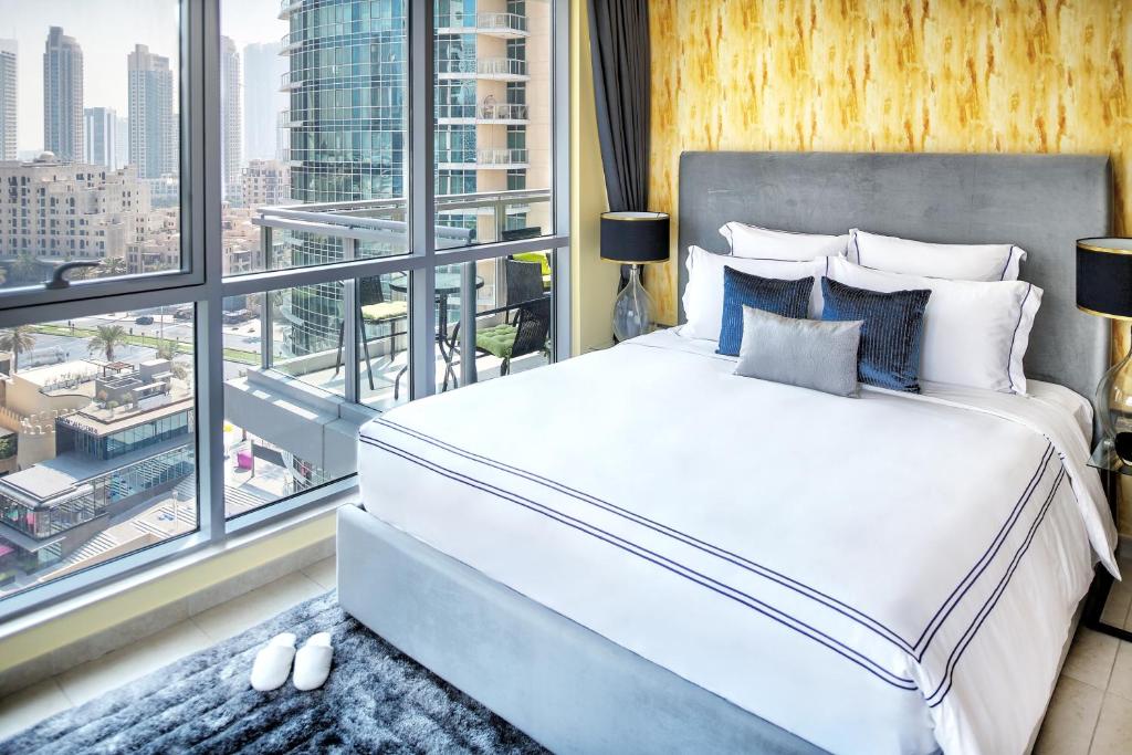 Postel nebo postele na pokoji v ubytování Dream Inn Apartments - Burj Residences Burj Khalifa View