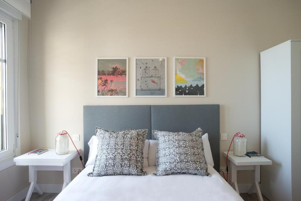 Posteľ alebo postele v izbe v ubytovaní San Diego - Iberorent Apartments