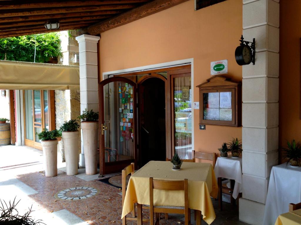 Fotografie z fotogalerie ubytování Albergo Isetta v destinaci Grancona