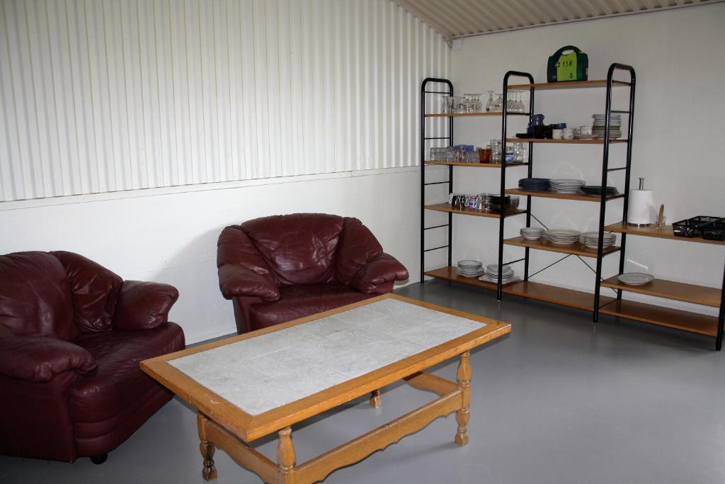 Posezení v ubytování Kaldbakur Guesthouse