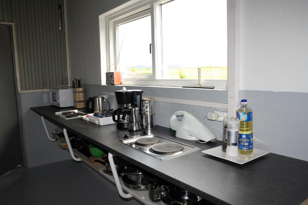 Kuchyň nebo kuchyňský kout v ubytování Kaldbakur Guesthouse