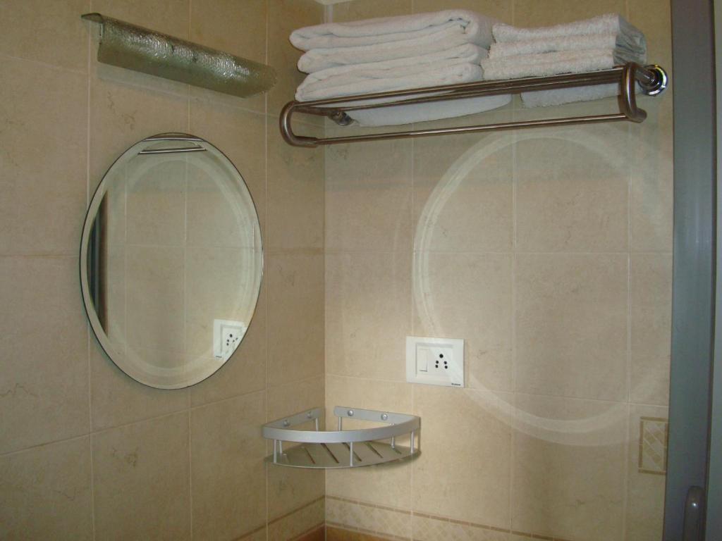 Baðherbergi á Vardan Resort n' Apartment