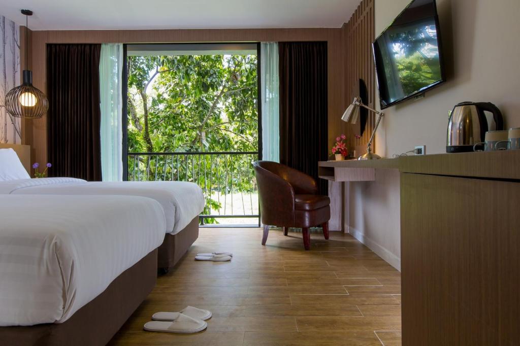 GLOW Ao Nang Krabi - Resim 26