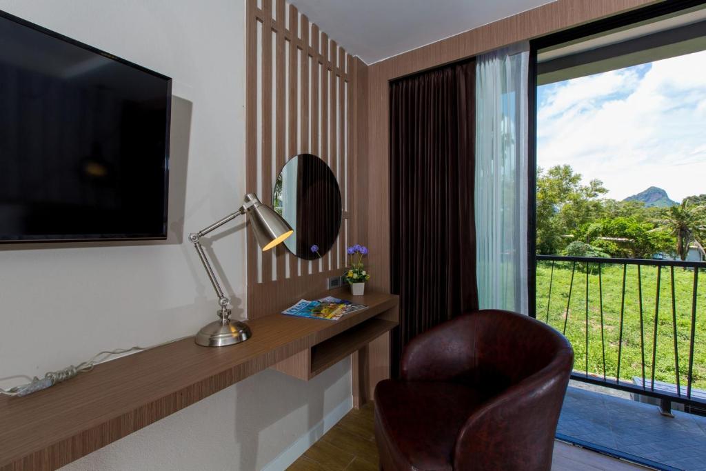Nespecifikovaný výhled na hory nebo výhled na hory při pohledu z hotelu
